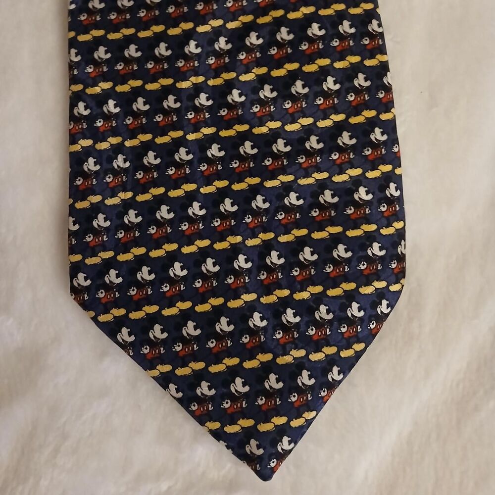 Vintage Walt Disney World 100% Silk Navy Blue Neck Tie Mickey Mouse Graphic